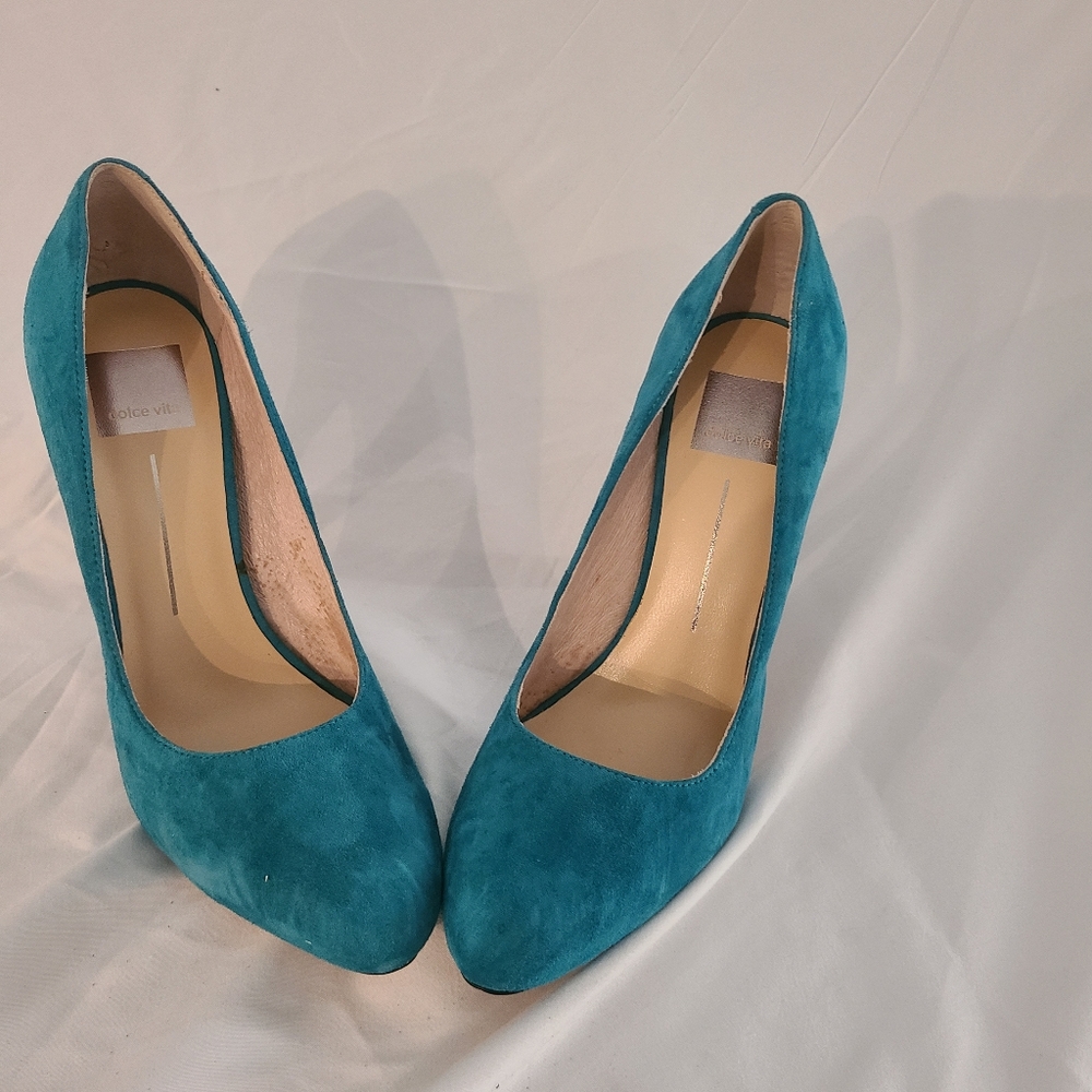 Dolce Vita Teal Suede pumps
